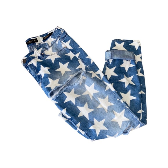 Kardashian Denim - Picture 4 of 5